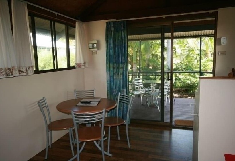 Wooli River Lodges