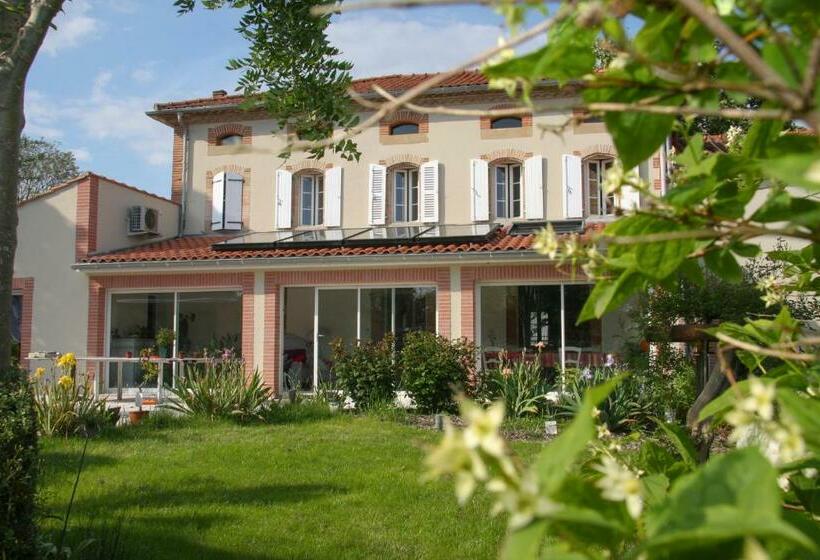住宿加早餐  L'oustal D'en Paris
