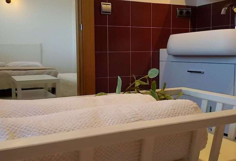 مبيت وإفطار Lovely Cat S Room Urrunaga