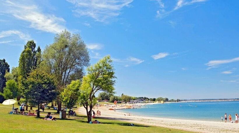 فندق Domaine De Foolz