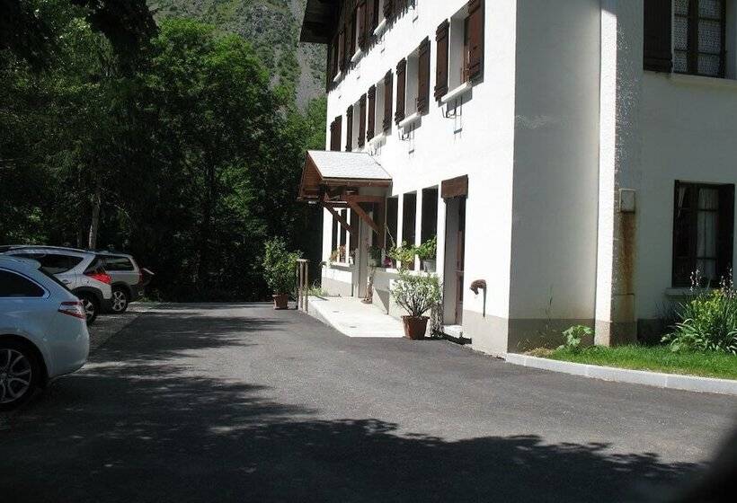 호텔 Hôtel Le Val Des Sources