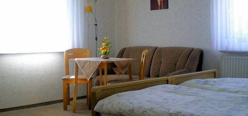 בית מלון כפרי Märkischheide Gmbh