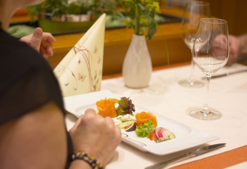 ホテル Zur Neroburg