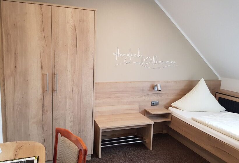 ホテル Zur Neroburg