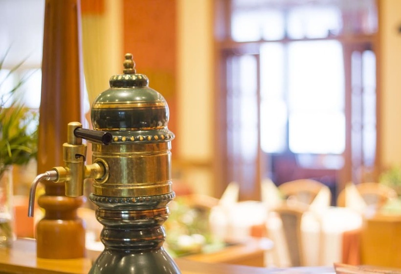 ホテル Zur Neroburg