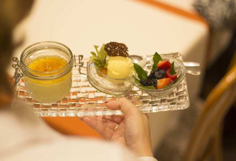 ホテル Zur Neroburg