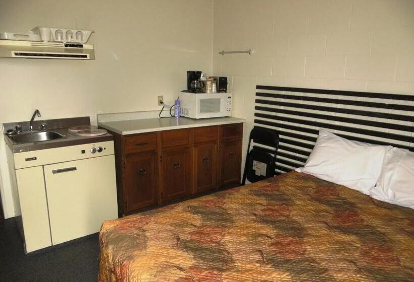 Macklin Motor Inn