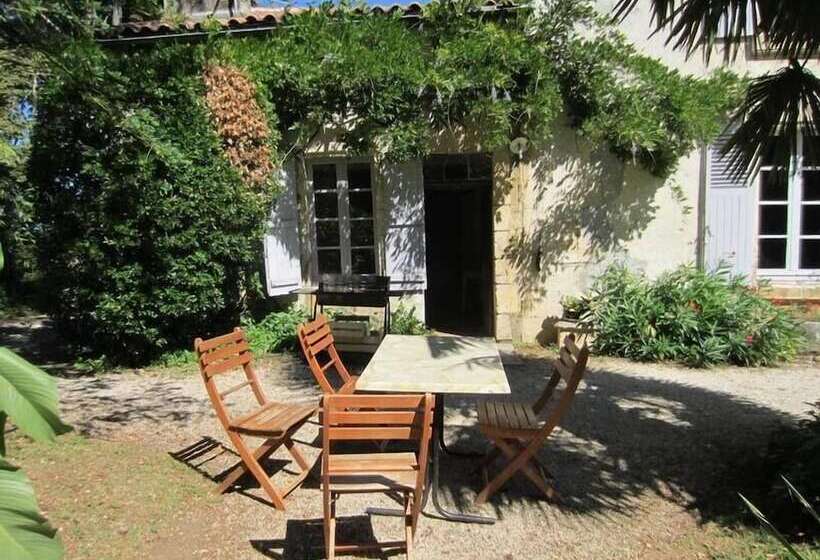 膳宿费 Domaine De Puytirel