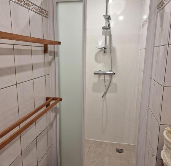 פנסיון Le Silence Du Midi