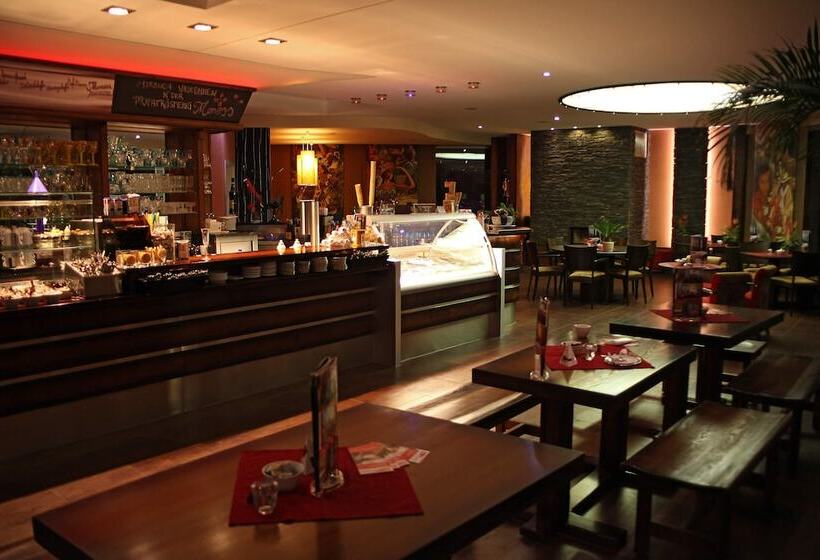 پانسیون Moness Hotel Und Kaffeerösterei