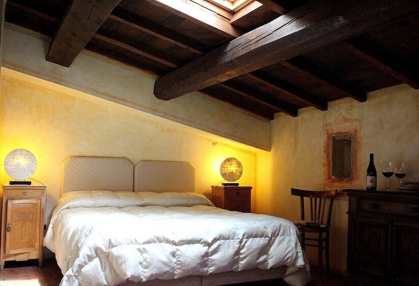 بنسيون Rifugio Della Rocca