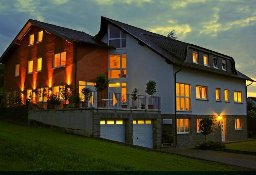 ペンション Gästehaus Vinaria