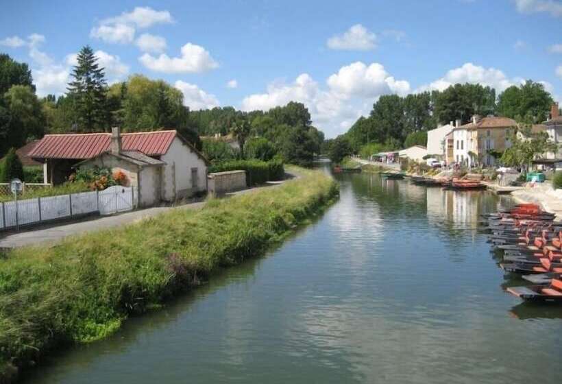 리조트 Les Chalets De La Héronnière