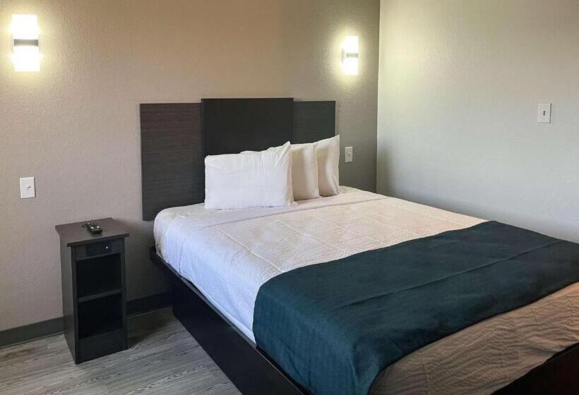 هتل Studio 6 Suites Delano, Ca