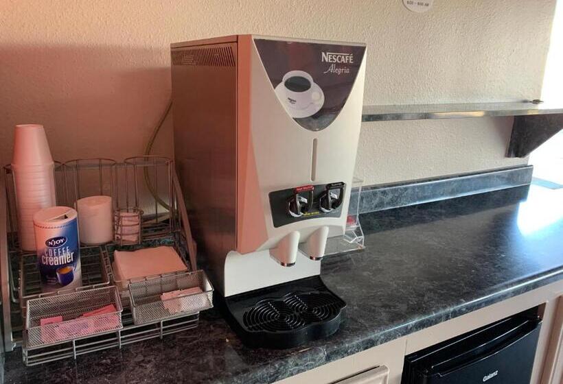 هتل Americas Best Value Inn Hobby Airport