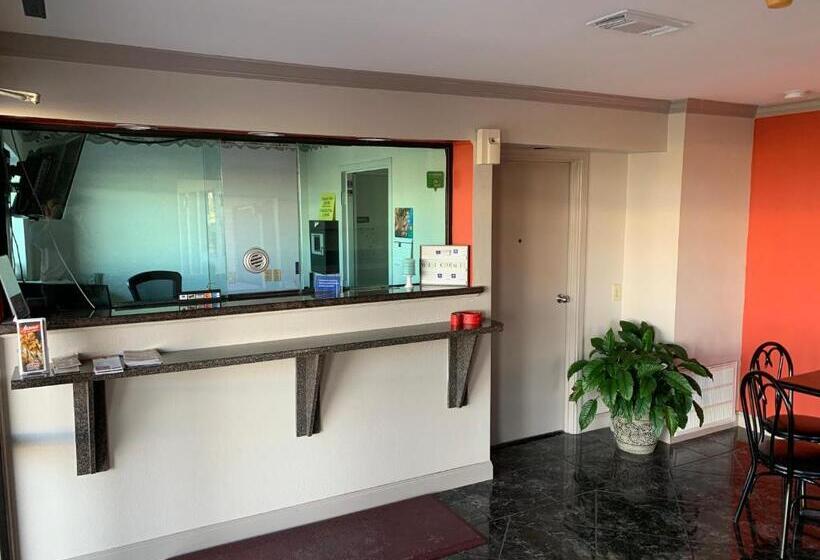 هتل Americas Best Value Inn Hobby Airport