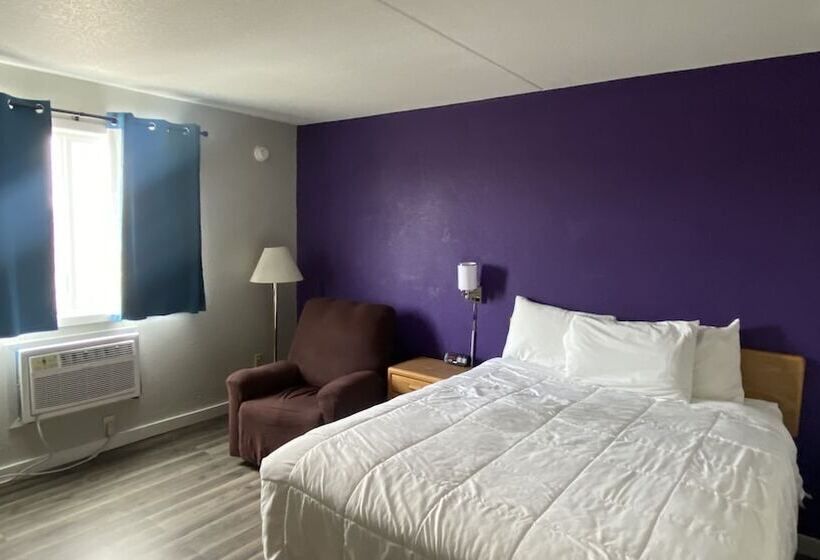 هتل Sauk River Inn & Suites, A Travelodge By Wyndham