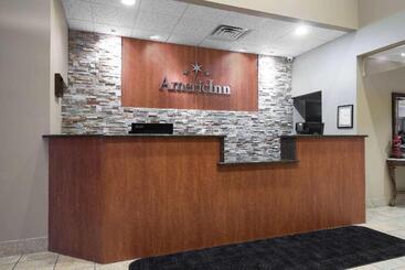 Hotelli Americinn By Wyndham Rochester