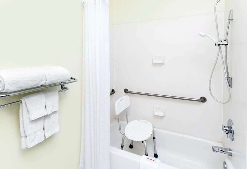 בית מלון כפרי Baymont By Wyndham Fort Wayne