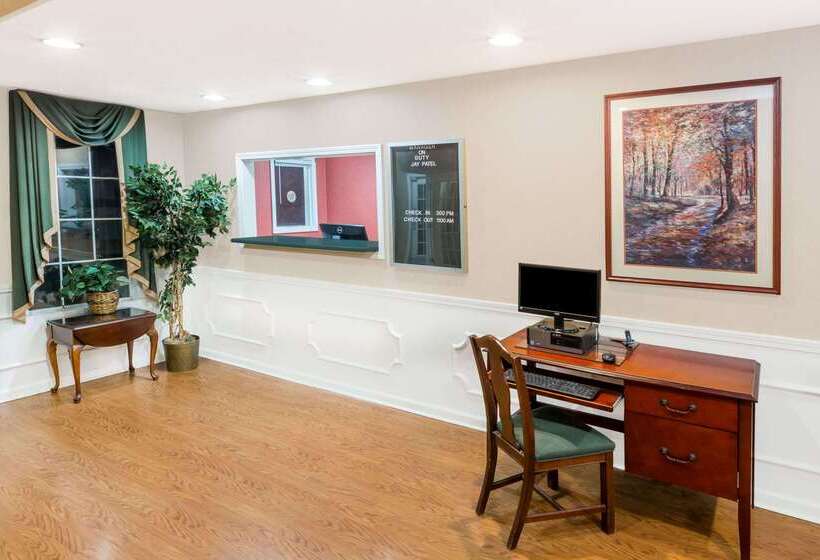 فندق Baymont Inn & Suites By Wyndham Grenada