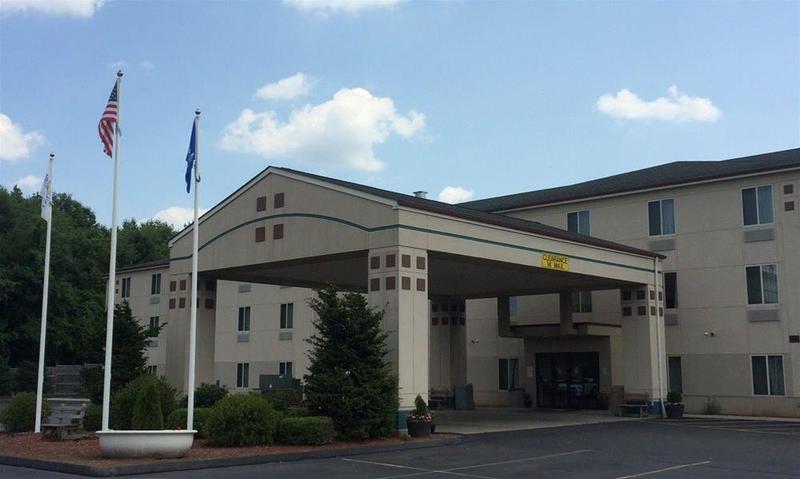 هتل Manchester Inn & Suites