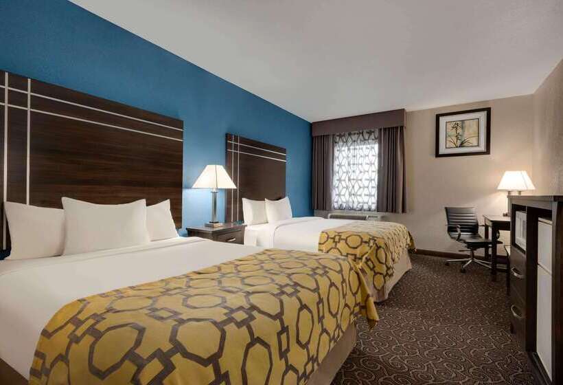 ホテル Baymont By Wyndham Muncie Near Ball State University