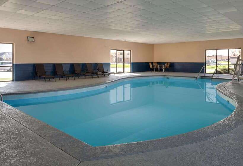 ホテル Baymont By Wyndham Muncie Near Ball State University