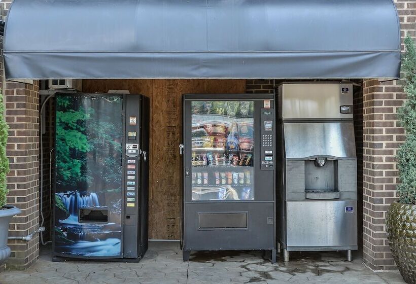 酒店 Red Roof Inn Raleigh Northeast   Downtown