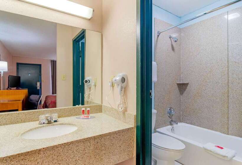 هتل Econo Lodge