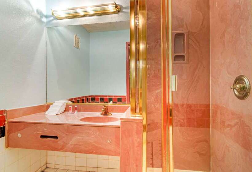 هتل Econo Lodge
