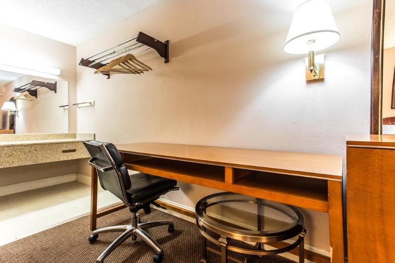 هتل Econo Lodge
