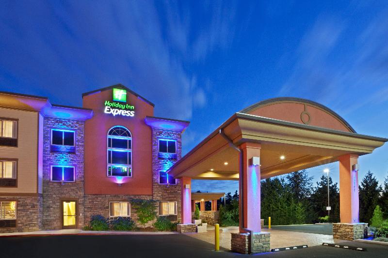 هتل Holiday Inn Express Portland South  Lake Oswego