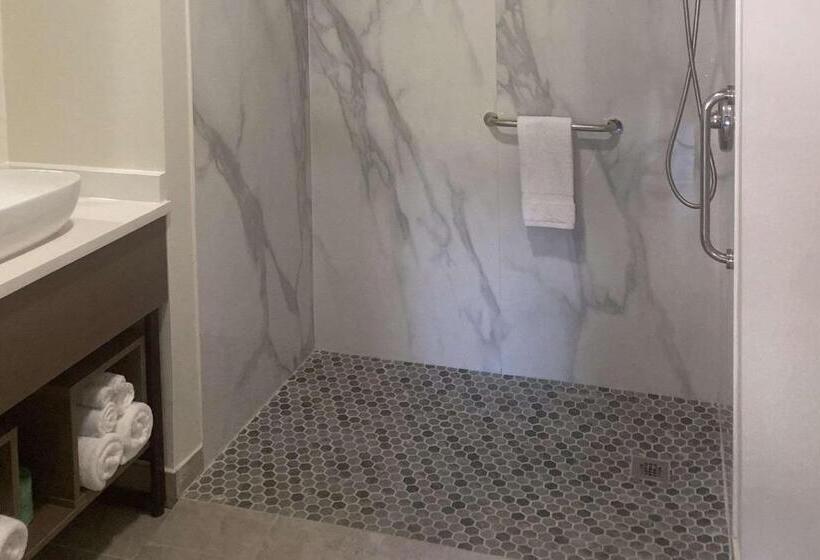 هتل Mainstay Suites Columbia Harbison