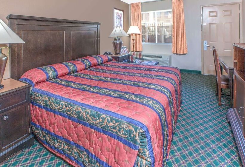 ホテル Knights Inn Forest Hill