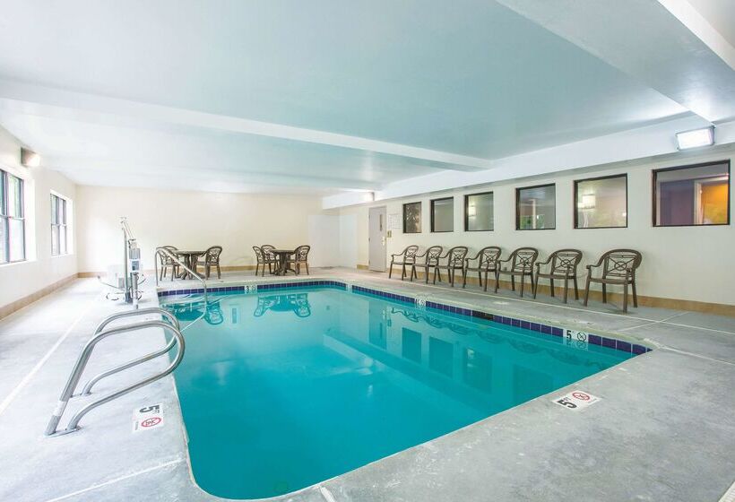 호텔 La Quinta By Wyndham Snellville   Stone Mountain