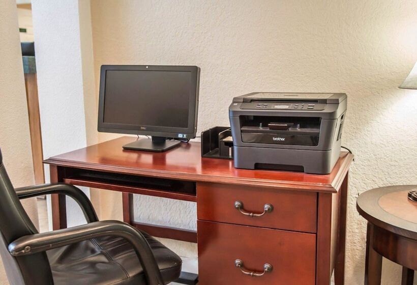 هتل Quality Inn Lake City
