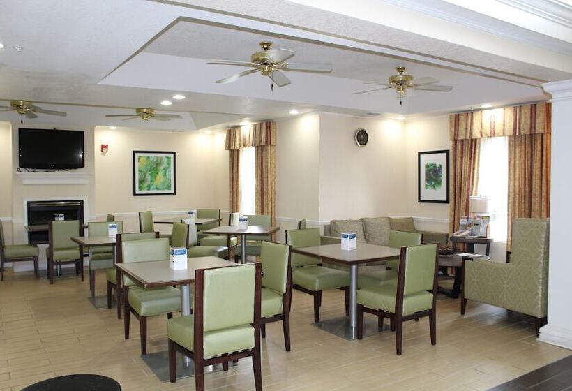 هتل Quality Inn Lake City