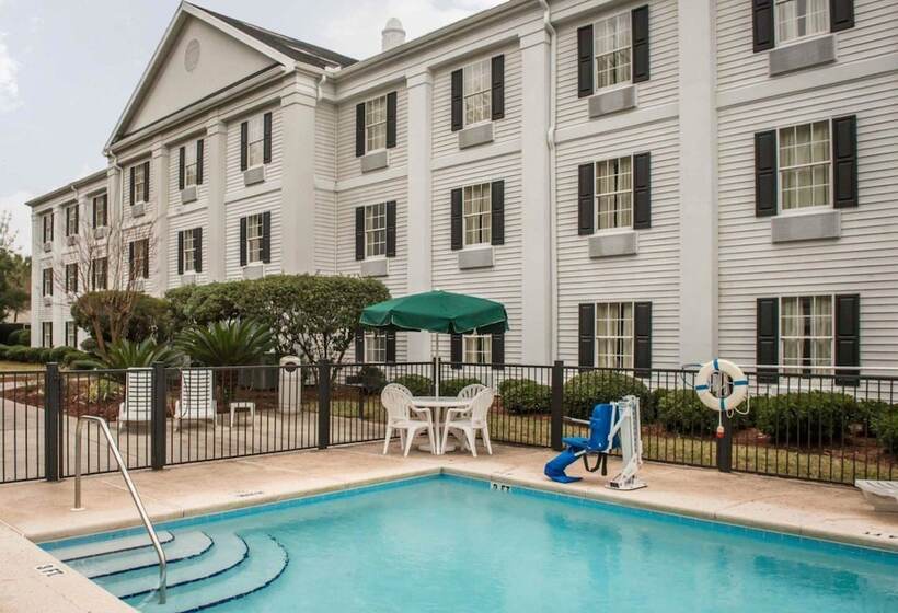 هتل Quality Inn Lake City