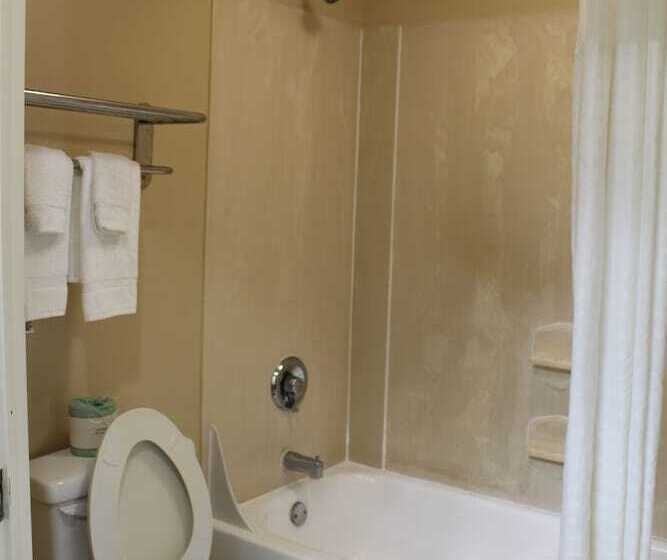 هتل Quality Inn Lake City