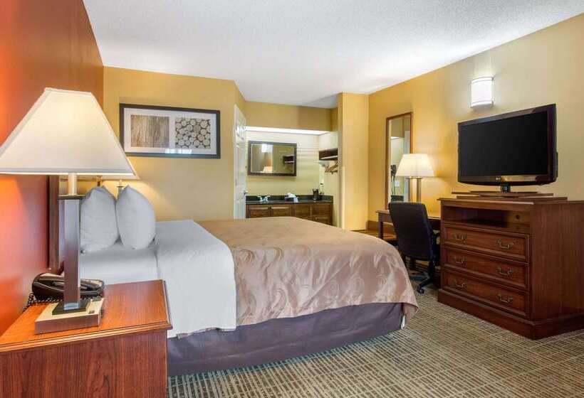 Отель Quality Inn Laurinburg
