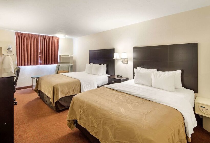 هتل Quality Inn