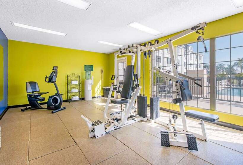 هتل Quality Inn Palm Bay  Melbourne I95