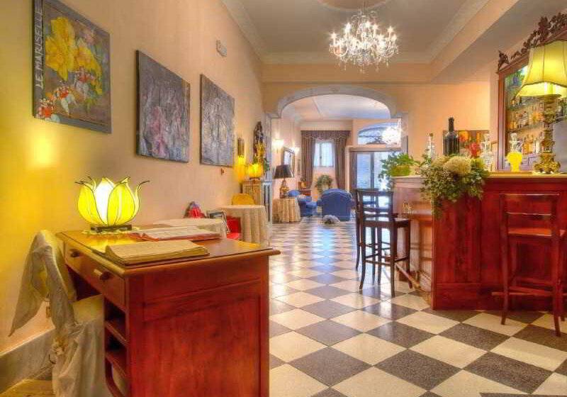 هتل Residenza In Farnese
