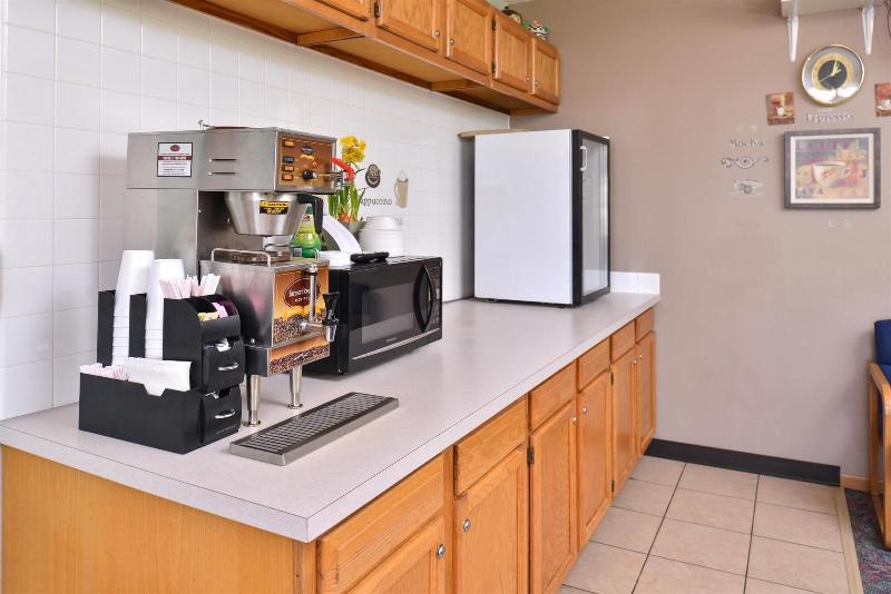 هتل Sauk River Inn & Suites, A Travelodge By Wyndham