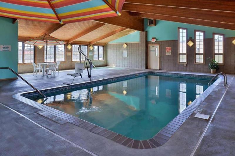 هتل Sauk River Inn & Suites, A Travelodge By Wyndham