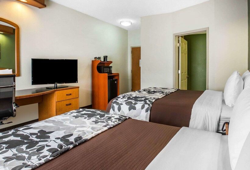 فندق Clarion Pointe Albemarle