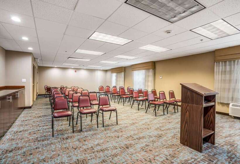 هتل Sleep Inn & Suites Jacksonville Near Camp Lejeune