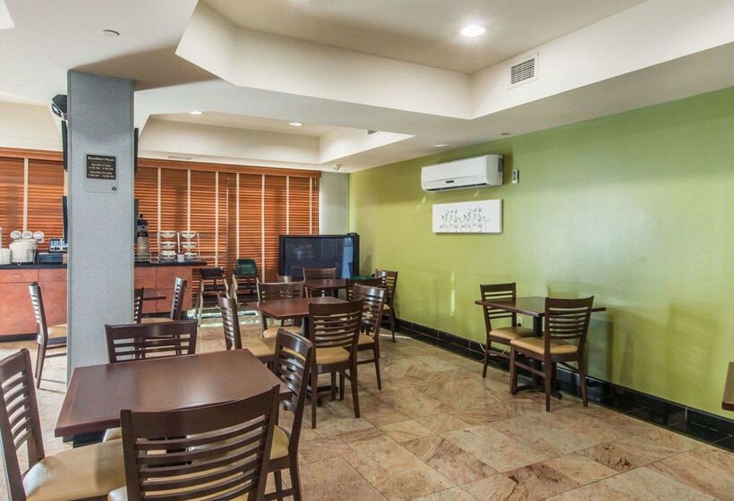 בית מלון כפרי Sleep Inn & Suites