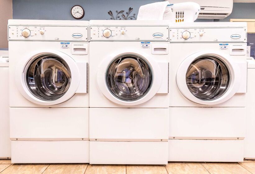 בית מלון כפרי Sonesta Simply Suites Detroit Novi