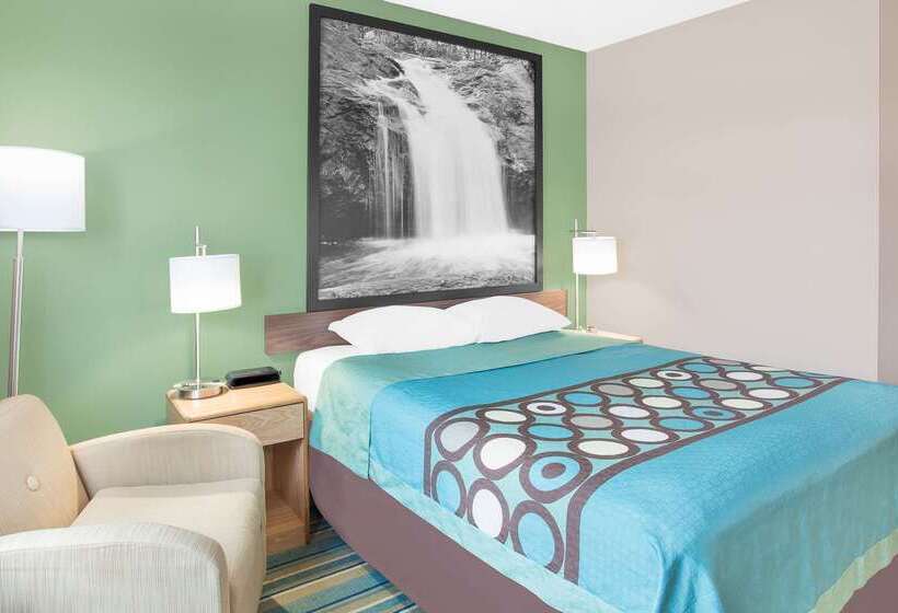 فندق Super 8 By Wyndham Beaver Dam